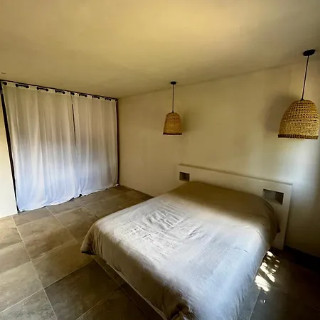 Διαμέρισμα Rez De 65 M2 *